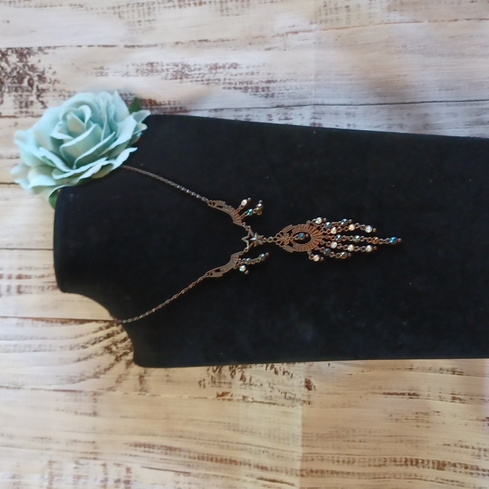 victorian style necklace